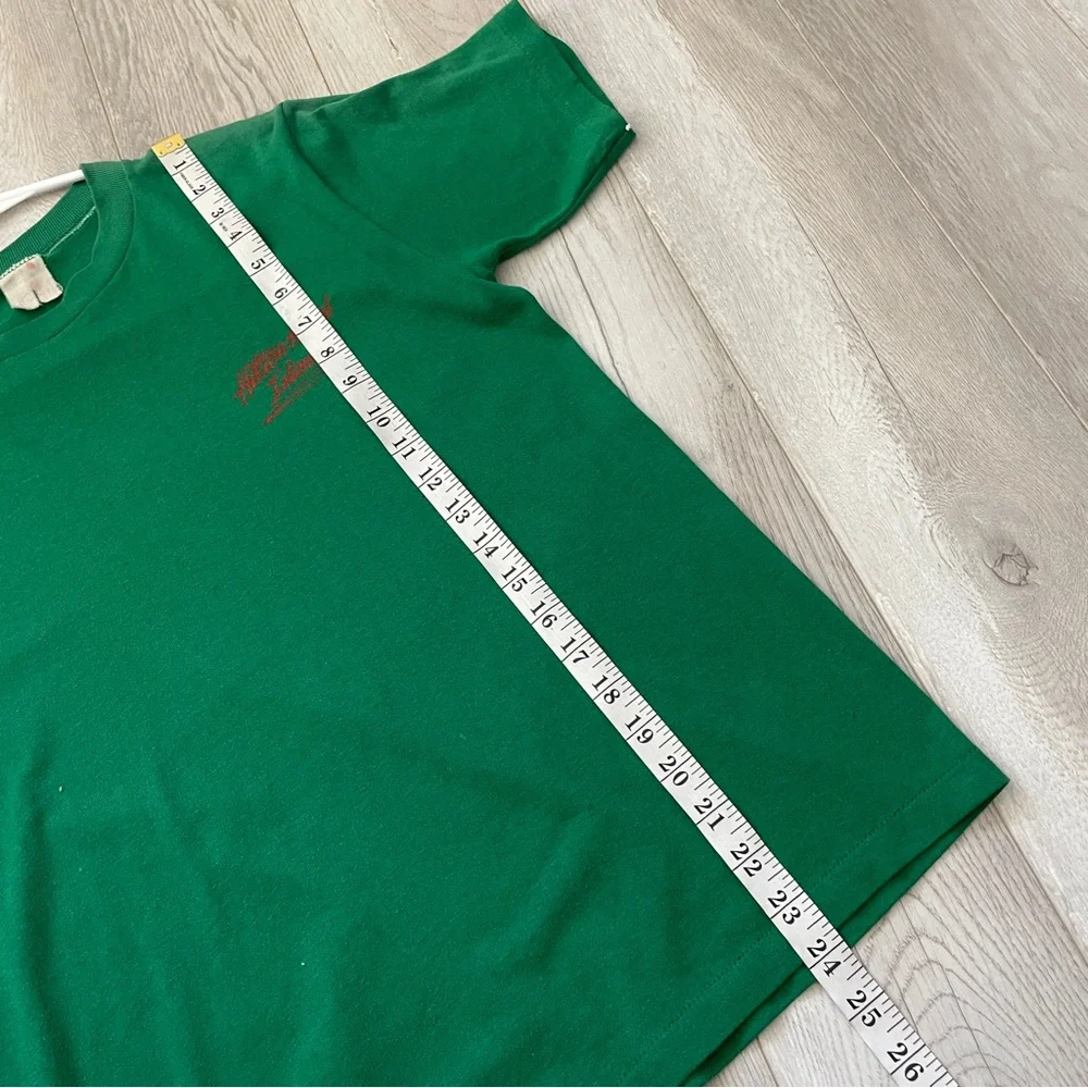 Vintage Hilton Tshirt head island single stitch mens Green (small) casual basic